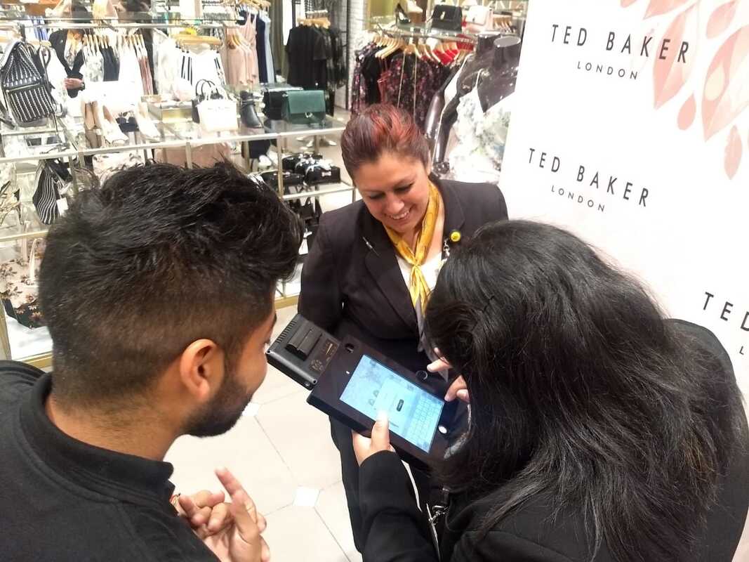 Ipad booth movil Ted Baker